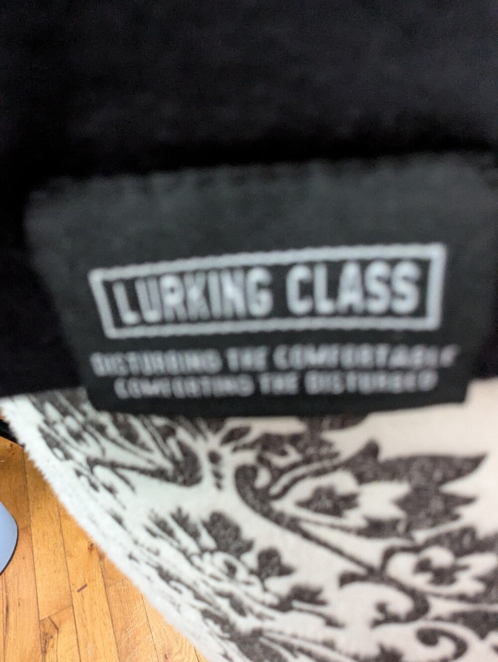 Lurking Class Pull Over - Picture 4 of 5